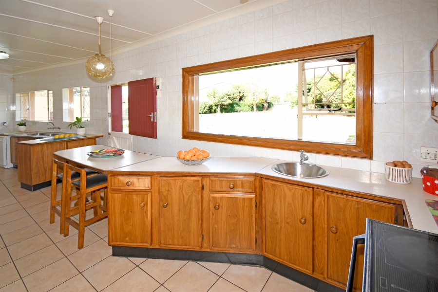 4 Bedroom Property for Sale in Fairland Gauteng