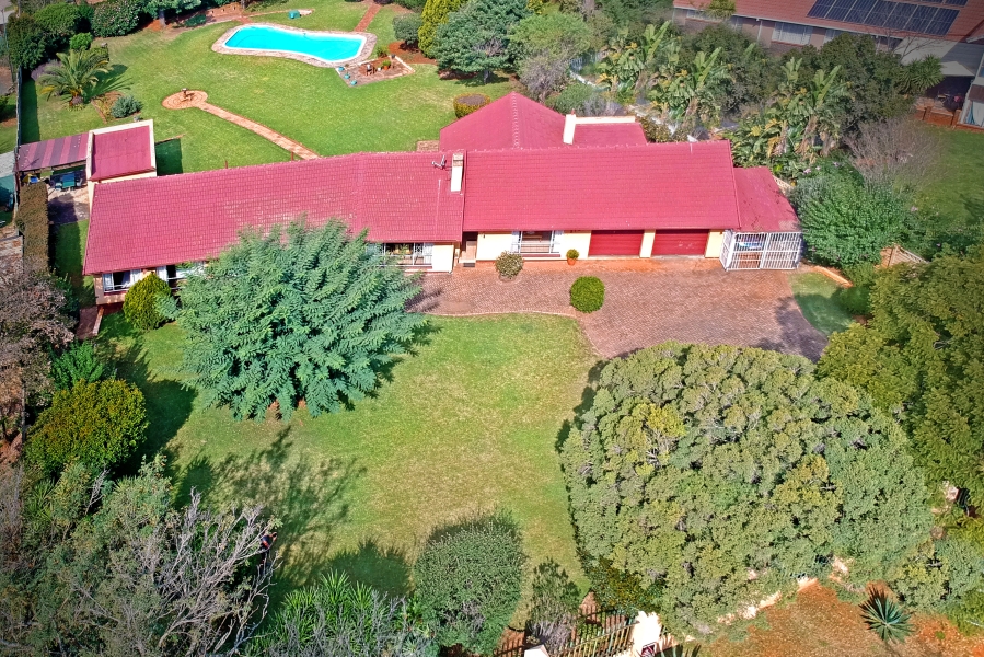 4 Bedroom Property for Sale in Fairland Gauteng