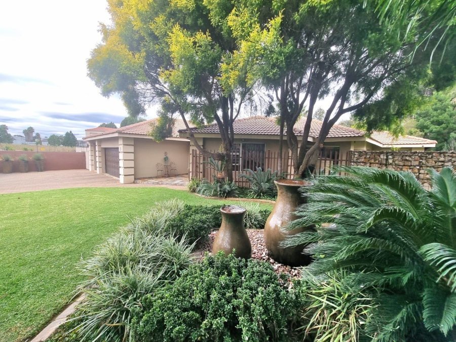 3 Bedroom Property for Sale in Vanderbijlpark SE 4 Gauteng
