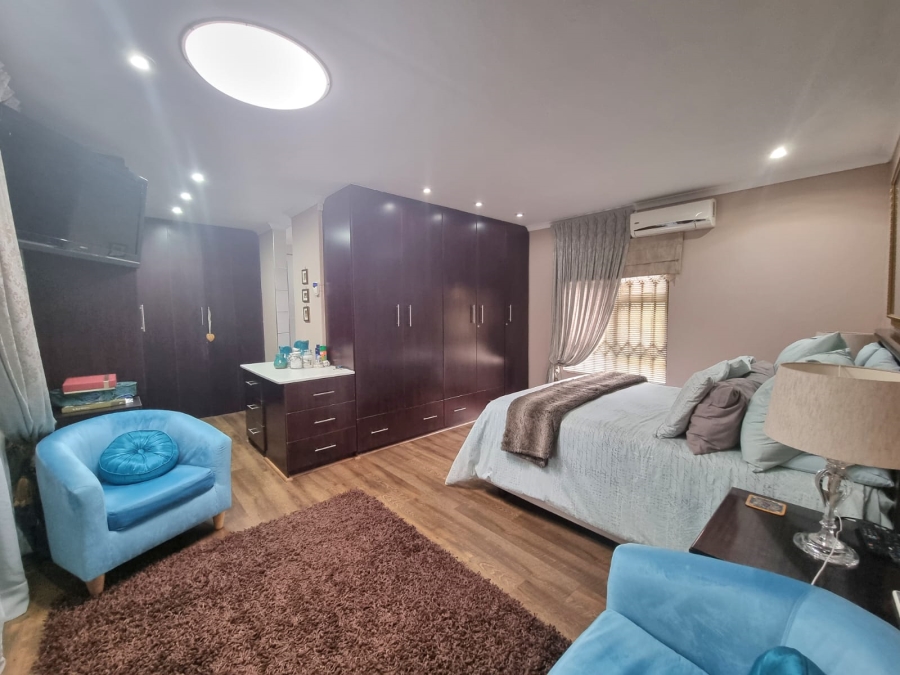 3 Bedroom Property for Sale in Vanderbijlpark SE 4 Gauteng