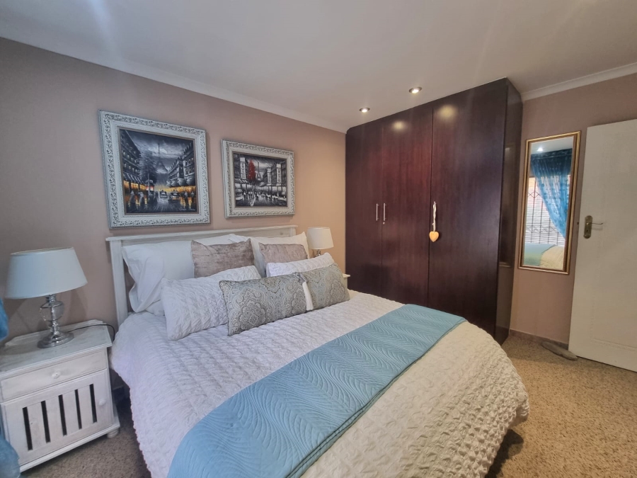 3 Bedroom Property for Sale in Vanderbijlpark SE 4 Gauteng