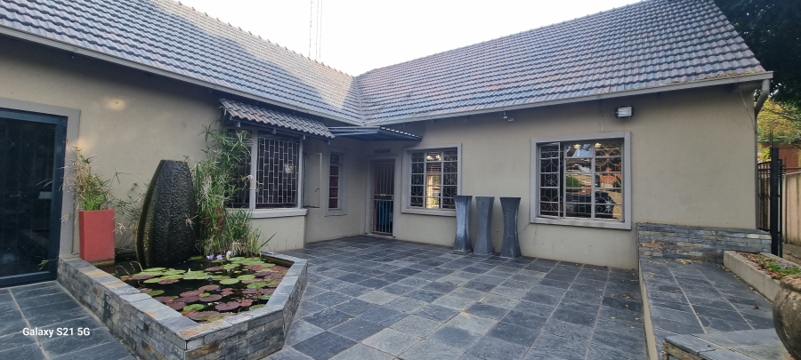 6 Bedroom Property for Sale in Arcadia Gauteng