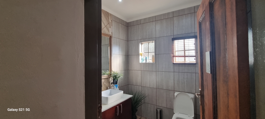 6 Bedroom Property for Sale in Arcadia Gauteng
