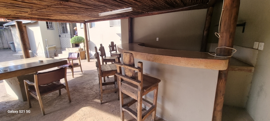 6 Bedroom Property for Sale in Arcadia Gauteng