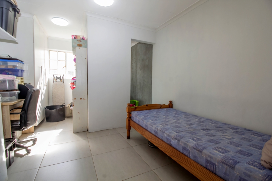 6 Bedroom Property for Sale in Wierda Park Gauteng