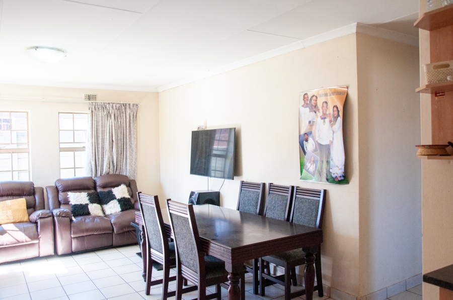 3 Bedroom Property for Sale in Noordwyk Gauteng