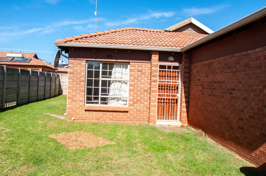 3 Bedroom Property for Sale in Noordwyk Gauteng