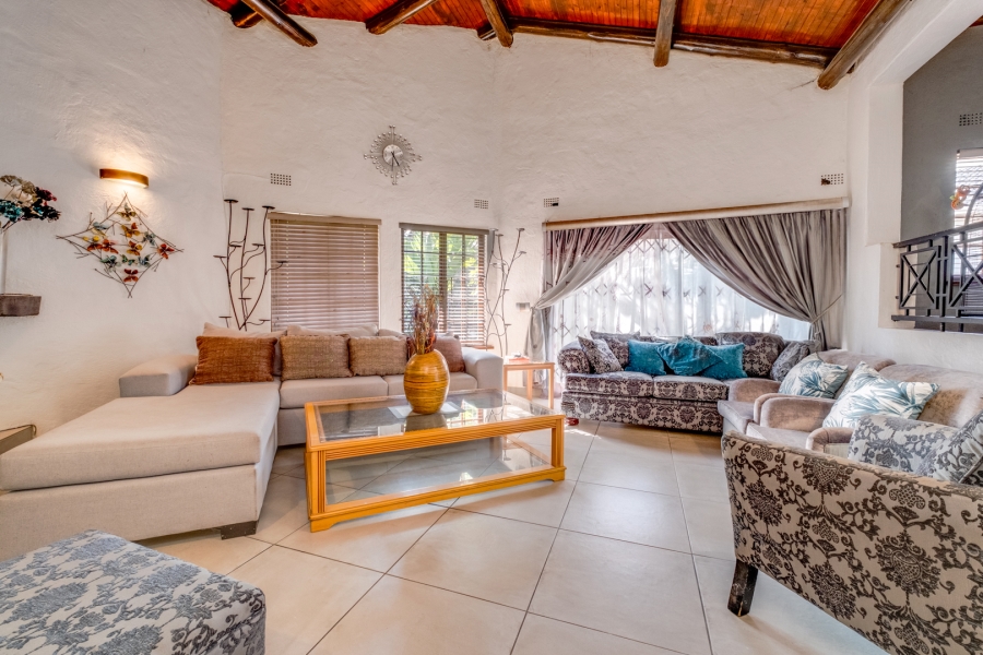 3 Bedroom Property for Sale in Douglasdale Gauteng