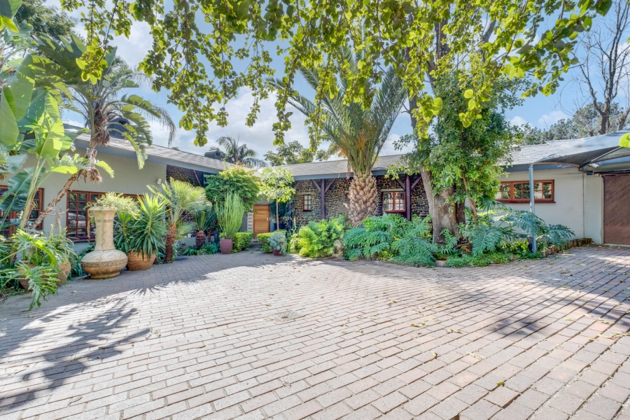 3 Bedroom Property for Sale in Douglasdale Gauteng