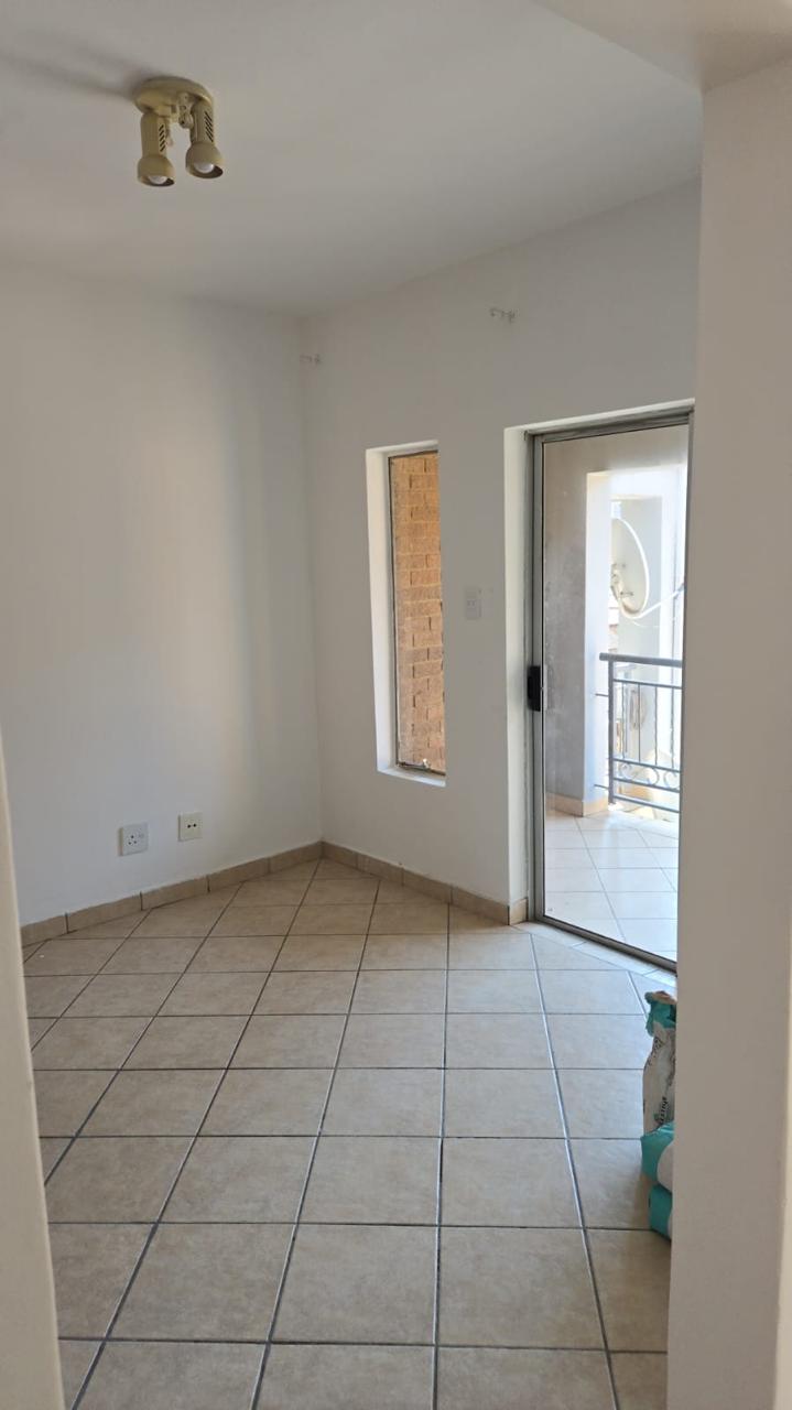 2 Bedroom Property for Sale in Vorna Valley Gauteng