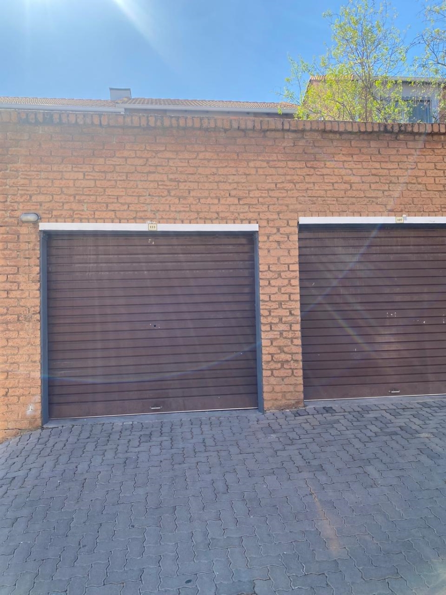 2 Bedroom Property for Sale in Vorna Valley Gauteng