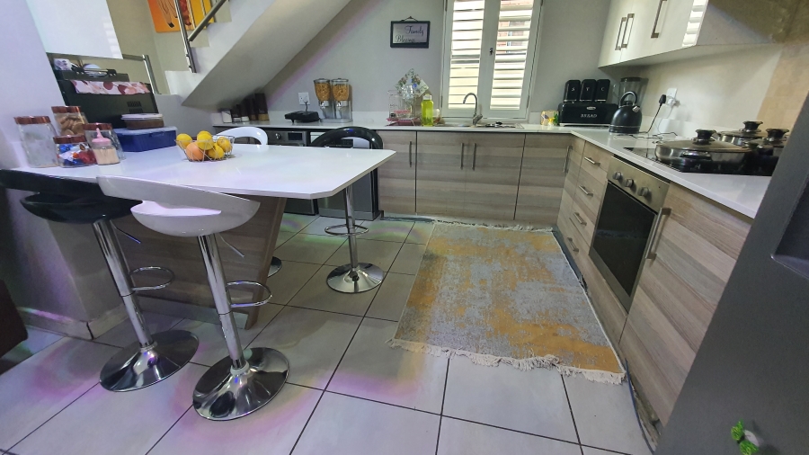 3 Bedroom Property for Sale in Equestria Gauteng