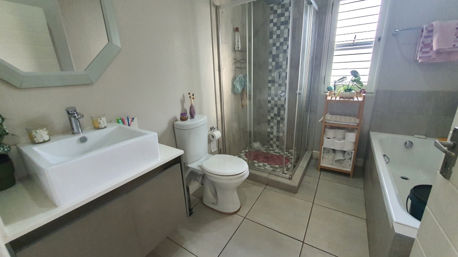3 Bedroom Property for Sale in Equestria Gauteng