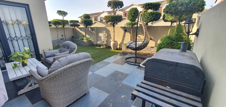 3 Bedroom Property for Sale in Equestria Gauteng