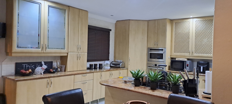 4 Bedroom Property for Sale in Sunair Park Gauteng