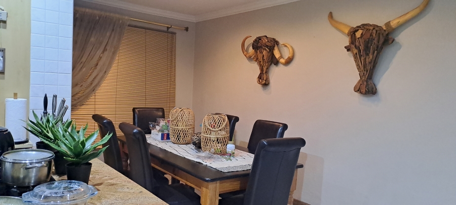 4 Bedroom Property for Sale in Sunair Park Gauteng