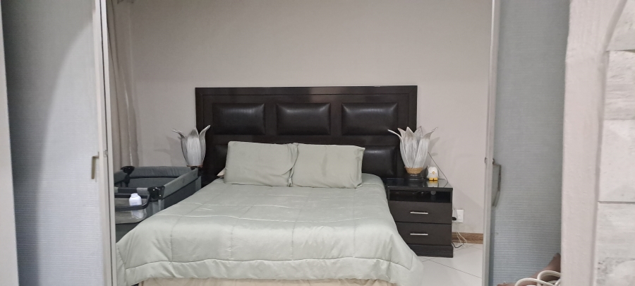 4 Bedroom Property for Sale in Sunair Park Gauteng