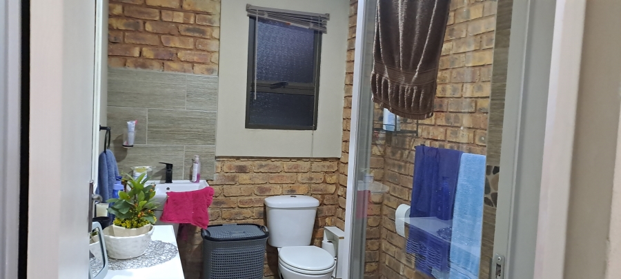 4 Bedroom Property for Sale in Sunair Park Gauteng