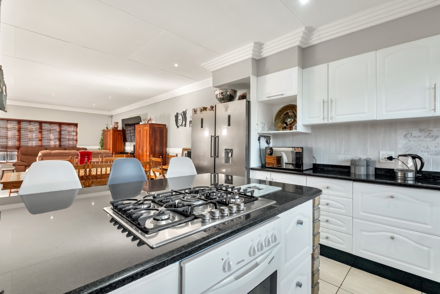 3 Bedroom Property for Sale in Westdene Gauteng