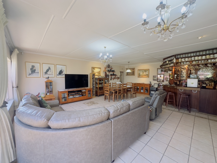 4 Bedroom Property for Sale in Lambton Gardens Gauteng