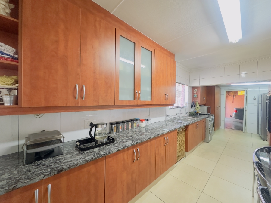 4 Bedroom Property for Sale in Lambton Gardens Gauteng