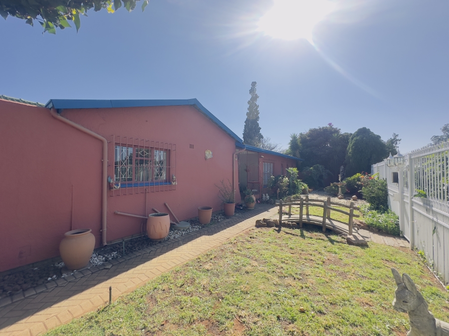 4 Bedroom Property for Sale in Lambton Gardens Gauteng