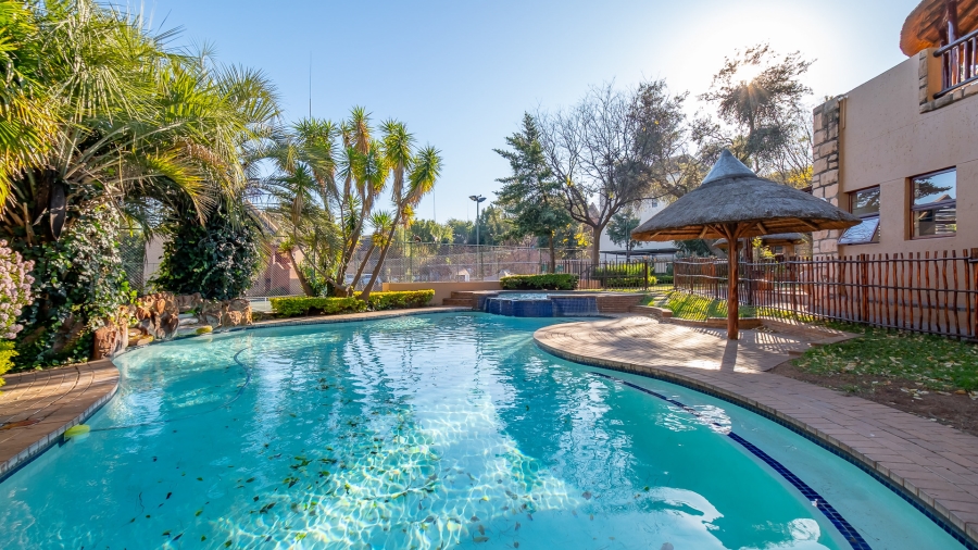 To Let 1 Bedroom Property for Rent in Douglasdale Gauteng