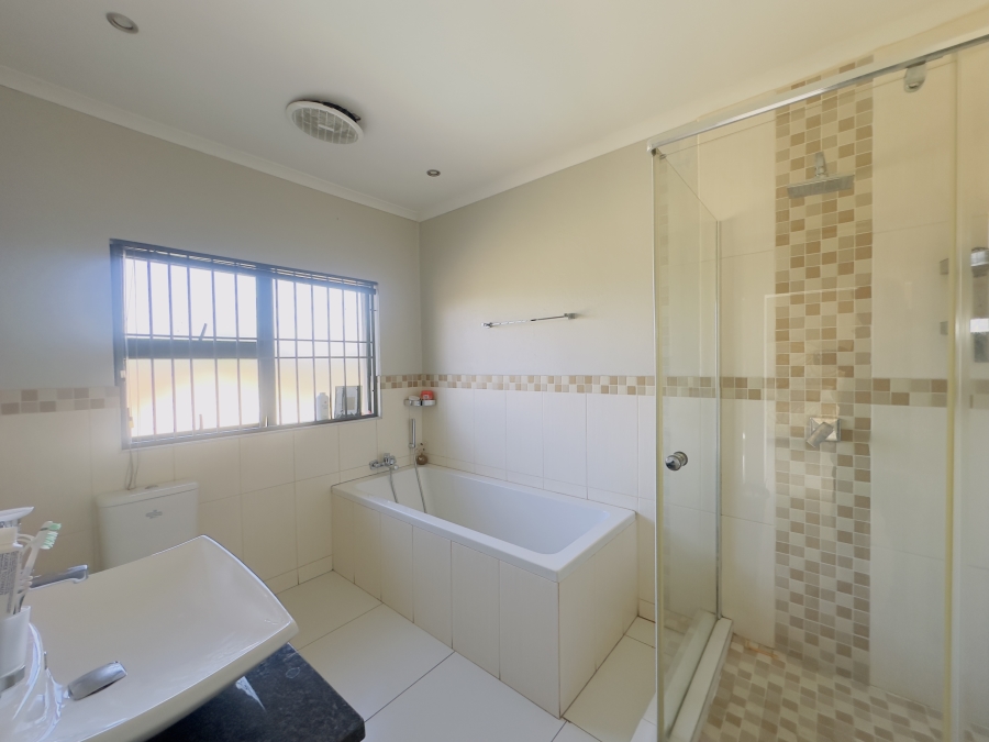 3 Bedroom Property for Sale in Lambton Gauteng