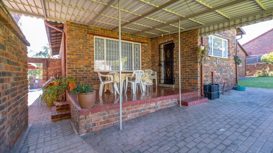 4 Bedroom Property for Sale in Randpark Ridge Gauteng