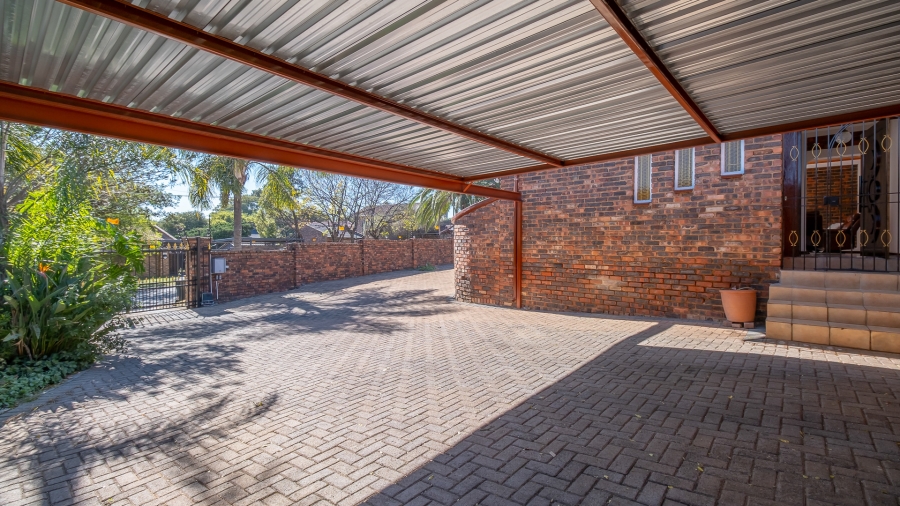 4 Bedroom Property for Sale in Randpark Ridge Gauteng