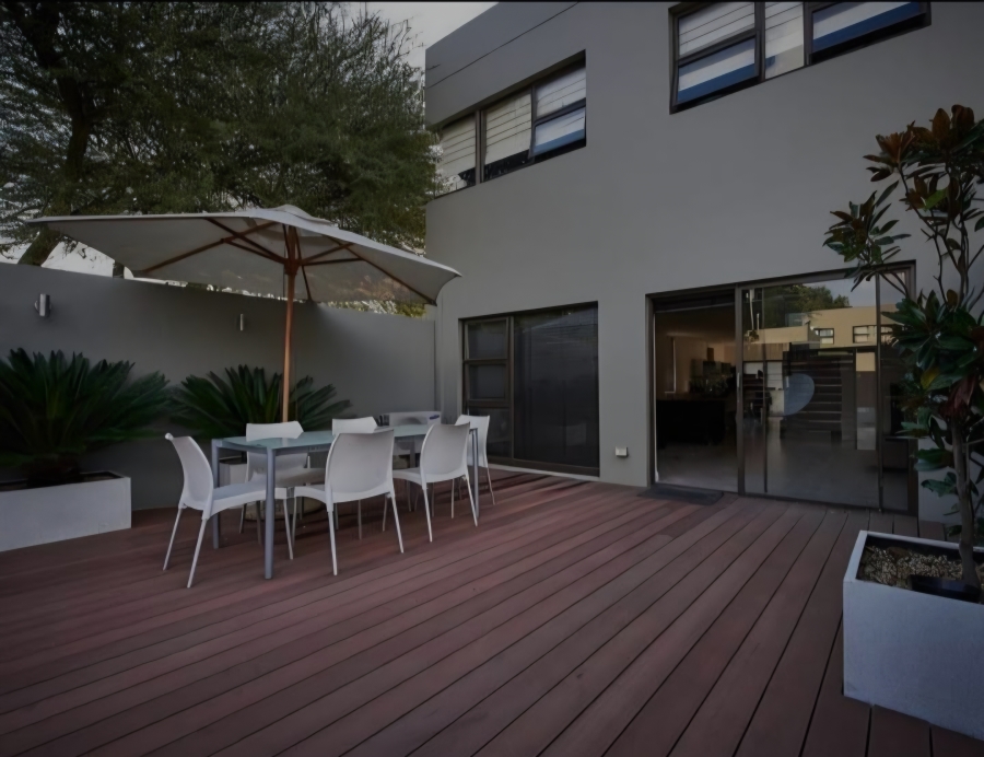 To Let 4 Bedroom Property for Rent in Sandown Gauteng