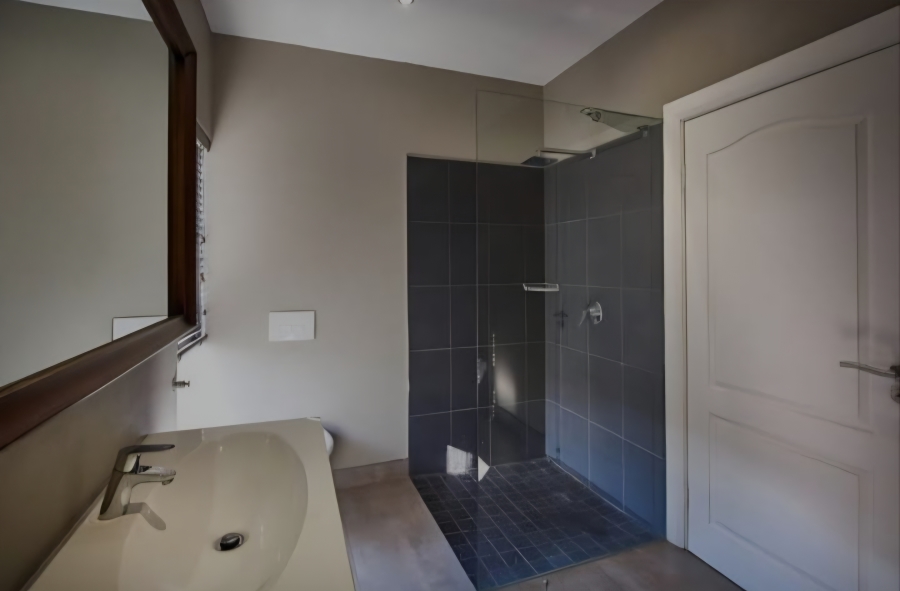 To Let 4 Bedroom Property for Rent in Sandown Gauteng