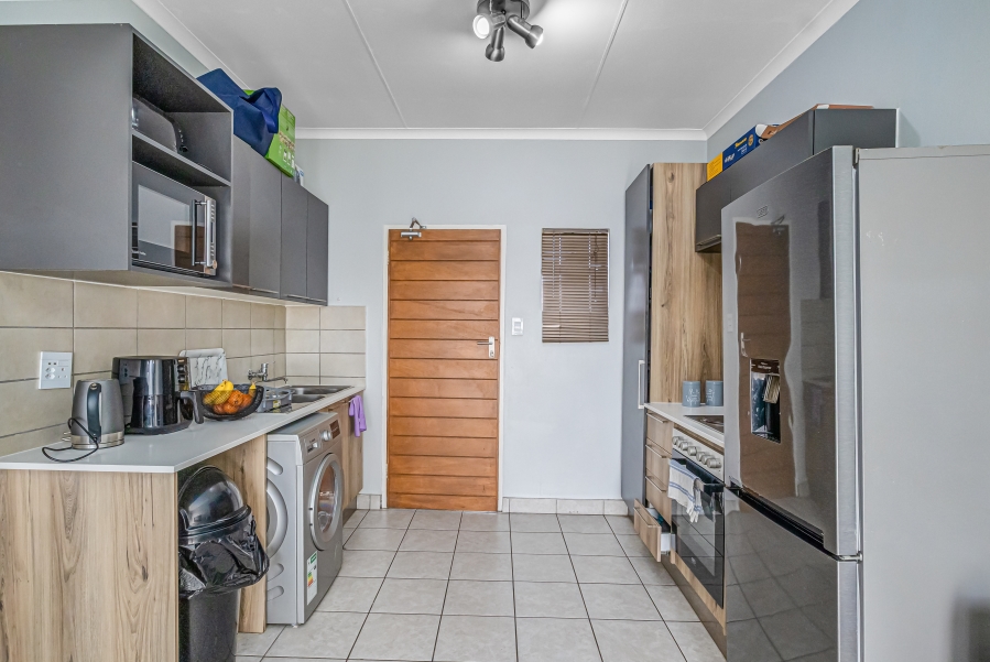 2 Bedroom Property for Sale in Esther Park Gauteng