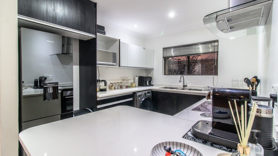 2 Bedroom Property for Sale in Bedfordview Gauteng