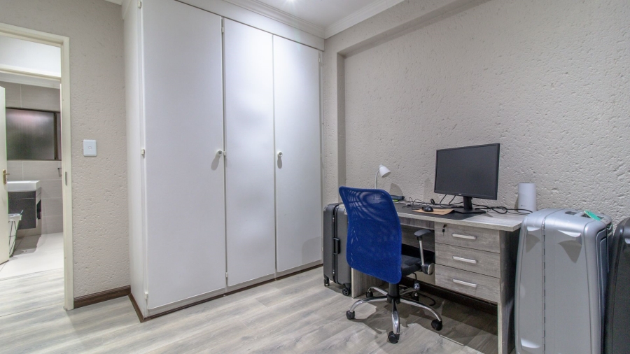 2 Bedroom Property for Sale in Bedfordview Gauteng