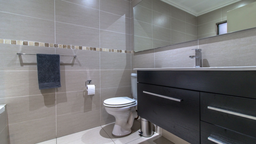 2 Bedroom Property for Sale in Bedfordview Gauteng