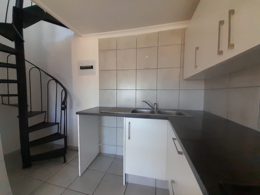 To Let 2 Bedroom Property for Rent in Randpark Ridge Gauteng