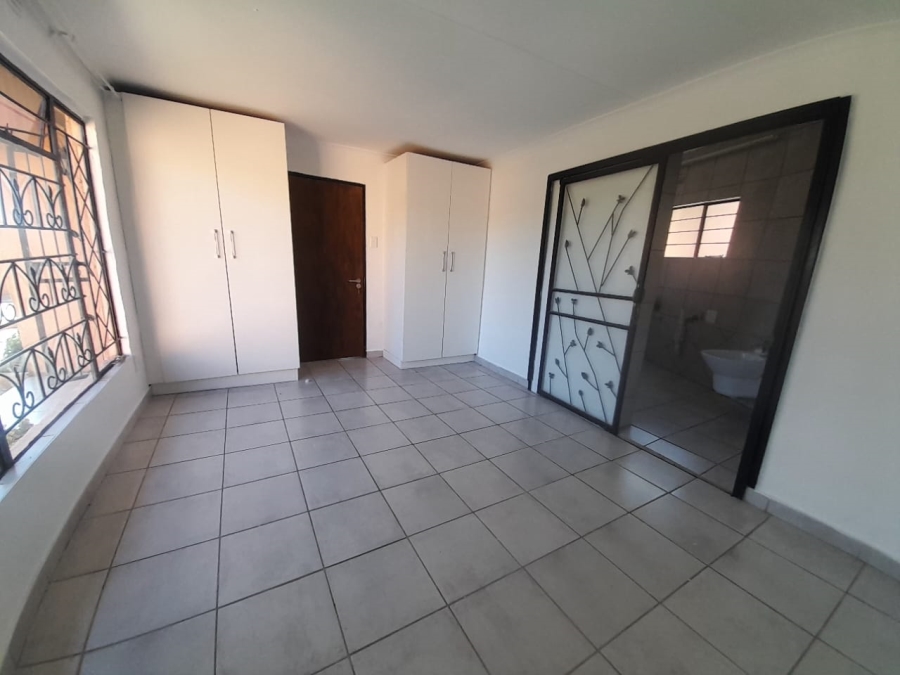 To Let 2 Bedroom Property for Rent in Randpark Ridge Gauteng