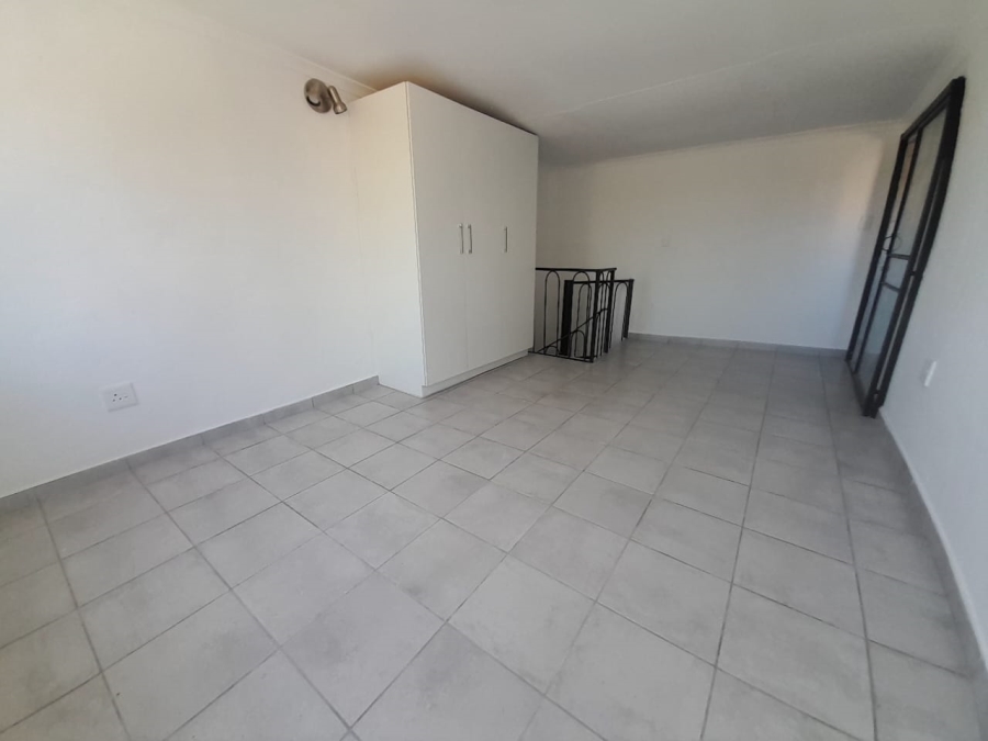 To Let 2 Bedroom Property for Rent in Randpark Ridge Gauteng