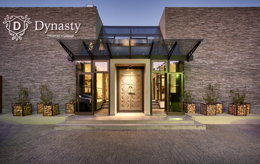 To Let 4 Bedroom Property for Rent in Sandown Gauteng