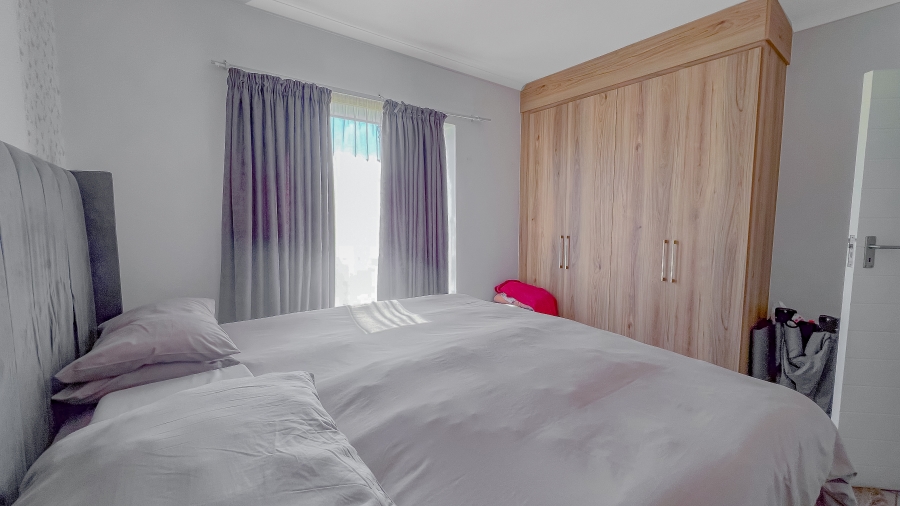 4 Bedroom Property for Sale in Esther Park Gauteng