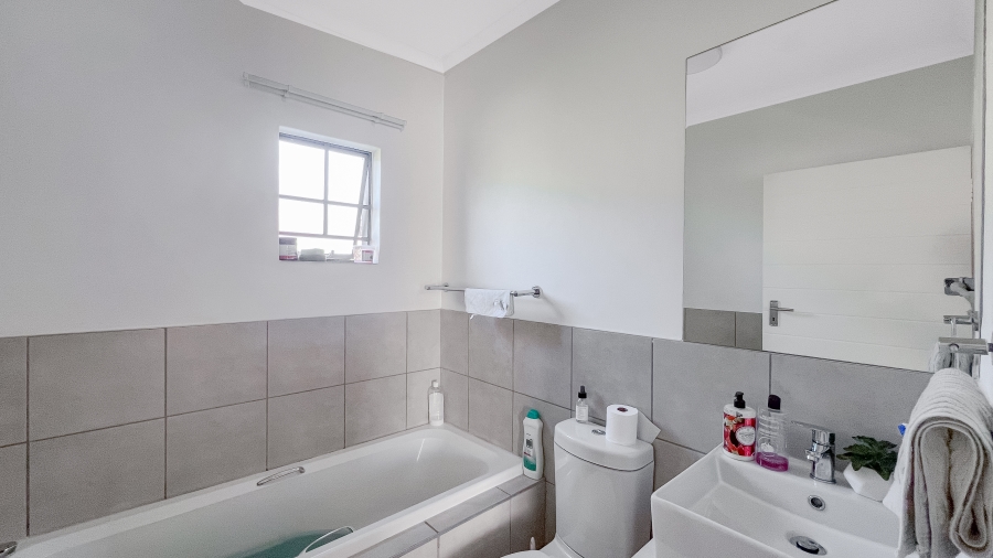 4 Bedroom Property for Sale in Esther Park Gauteng