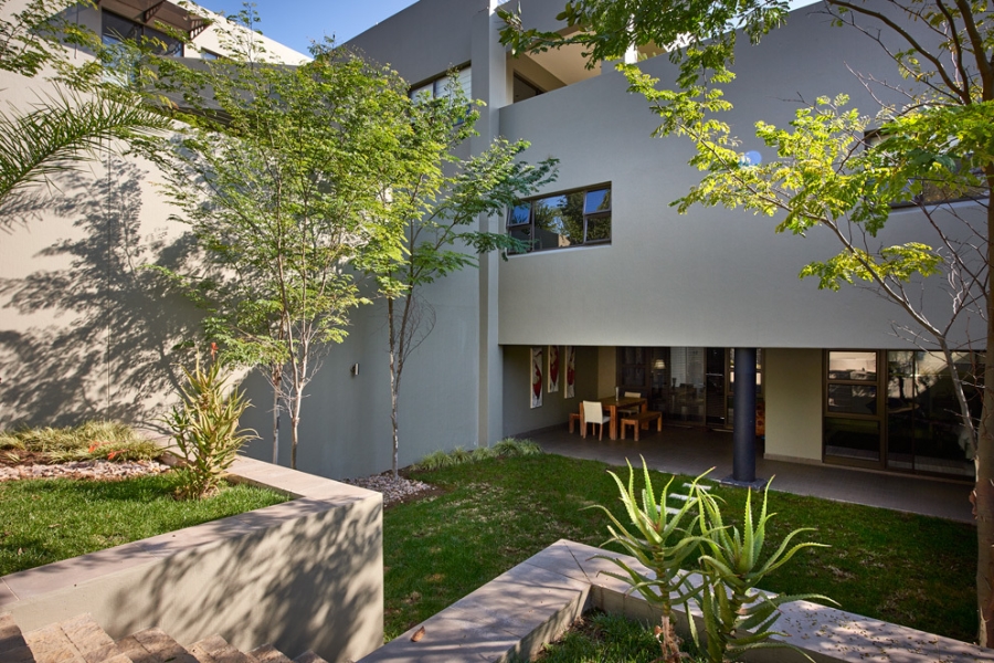 To Let 2 Bedroom Property for Rent in Sandown Gauteng