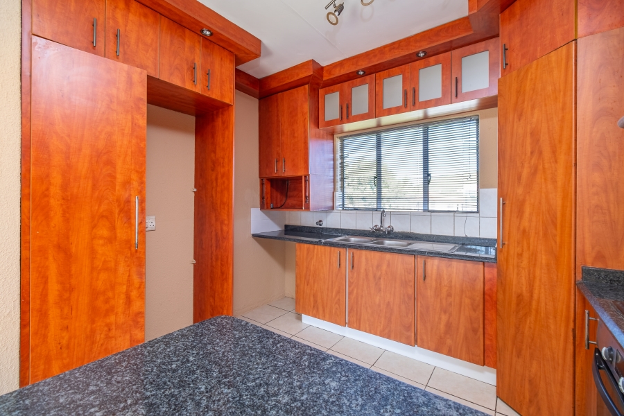 3 Bedroom Property for Sale in Willowbrook Gauteng