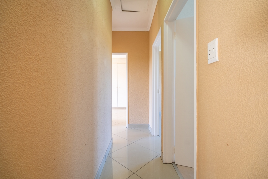3 Bedroom Property for Sale in Willowbrook Gauteng