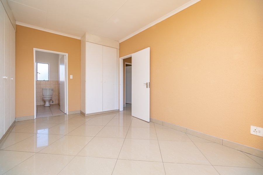 3 Bedroom Property for Sale in Willowbrook Gauteng