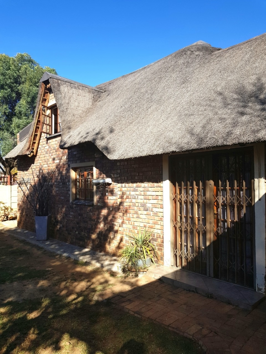 3 Bedroom Property for Sale in Vanderbijlpark SE 2 Gauteng