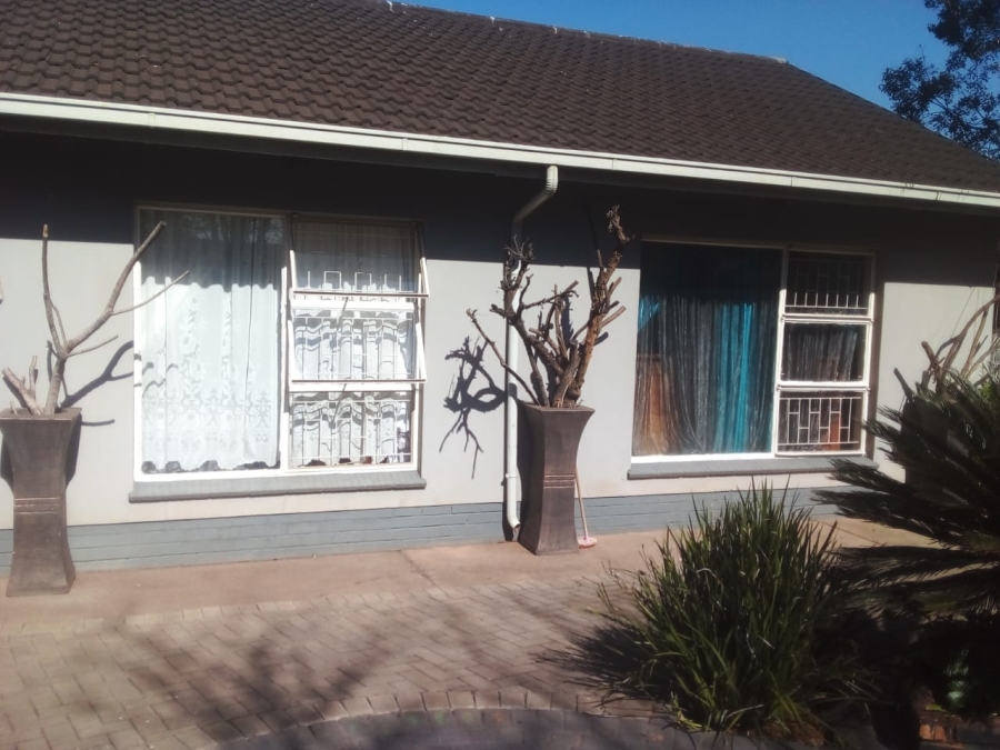 3 Bedroom Property for Sale in Vanderbijlpark SE 2 Gauteng