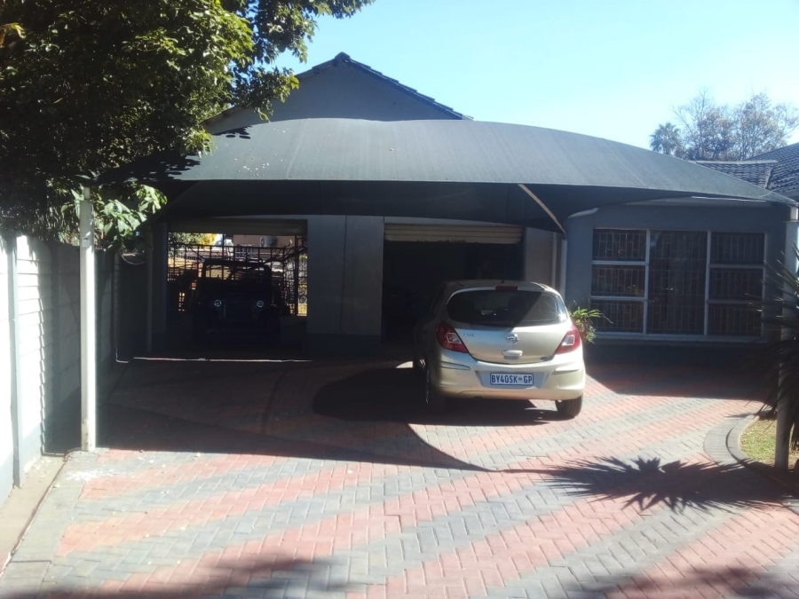 3 Bedroom Property for Sale in Vanderbijlpark SE 2 Gauteng