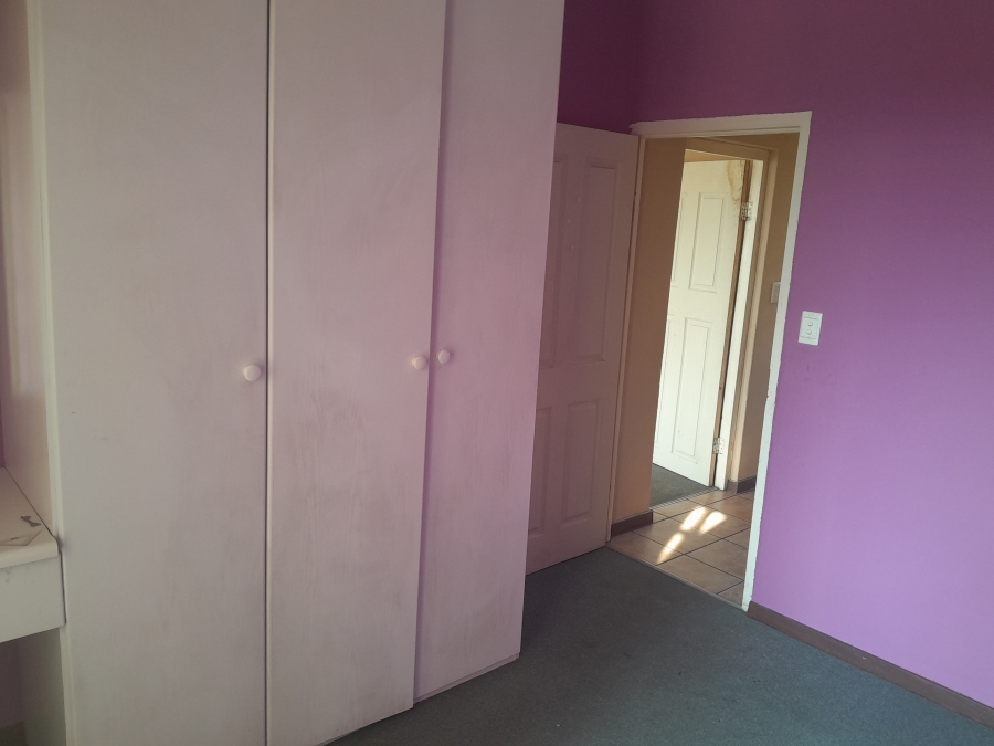 2 Bedroom Property for Sale in La Montagne Gauteng